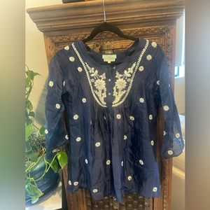 Leaves of Grass NY Tunic
